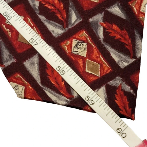 J. GARCIA Men's 100% Silk Tie Landscape with Eye Collection Ten Red Feathers - Picture 7 of 8